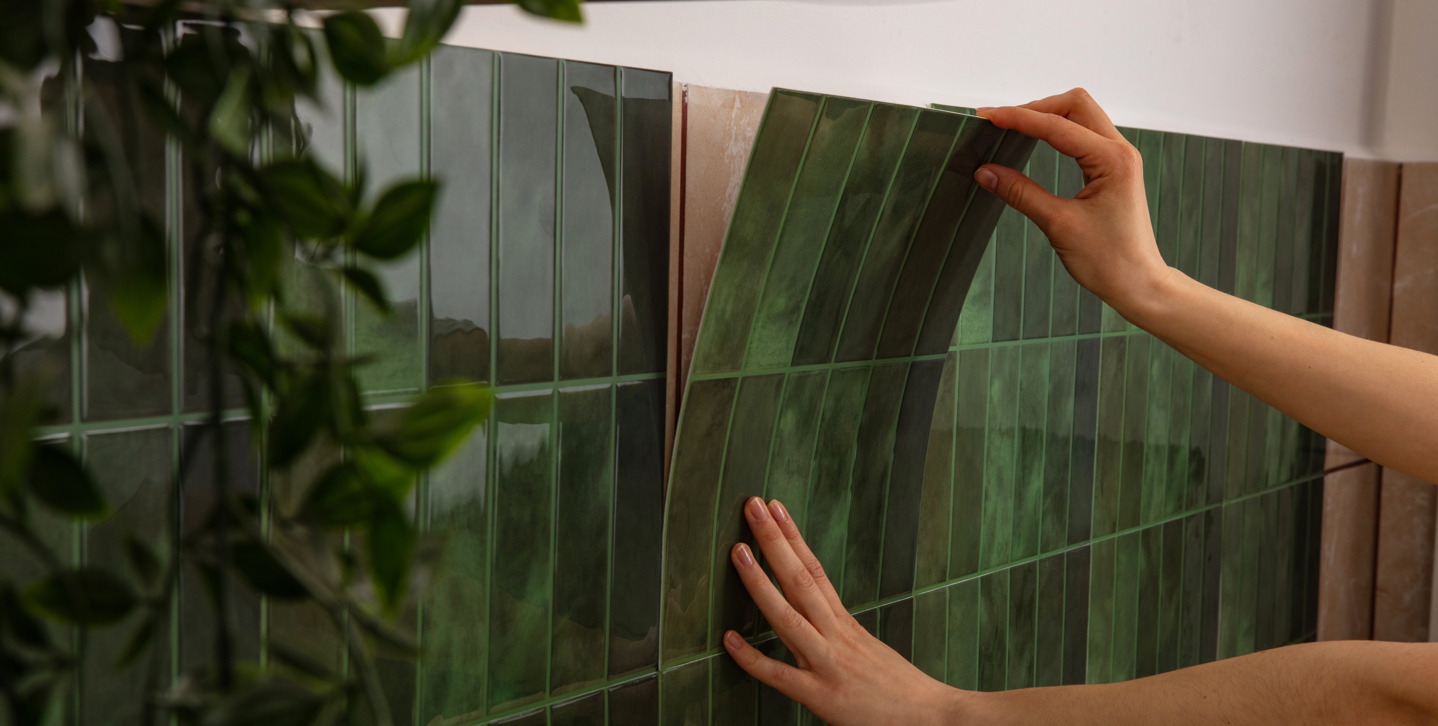 Miért válassz a konyhába öntapadós vízálló falburkolatot csempe helyett?