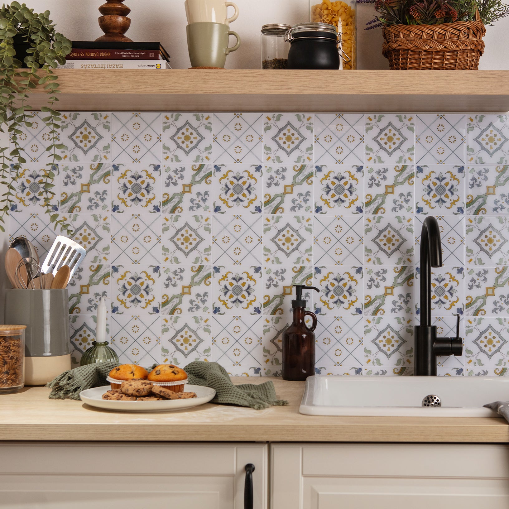 Stick&Done Falburkolat Madrid White - 10db - 23x23cm